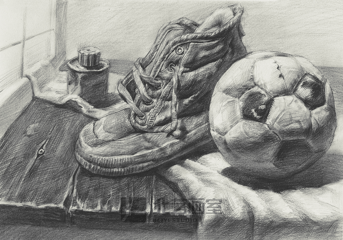 描静物组合作品赏析——鞋子、足球、胶水